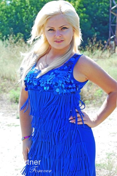 Dating Service to Meet Stunning Ukrainian Lady Elena from Melitopol, Ukraine