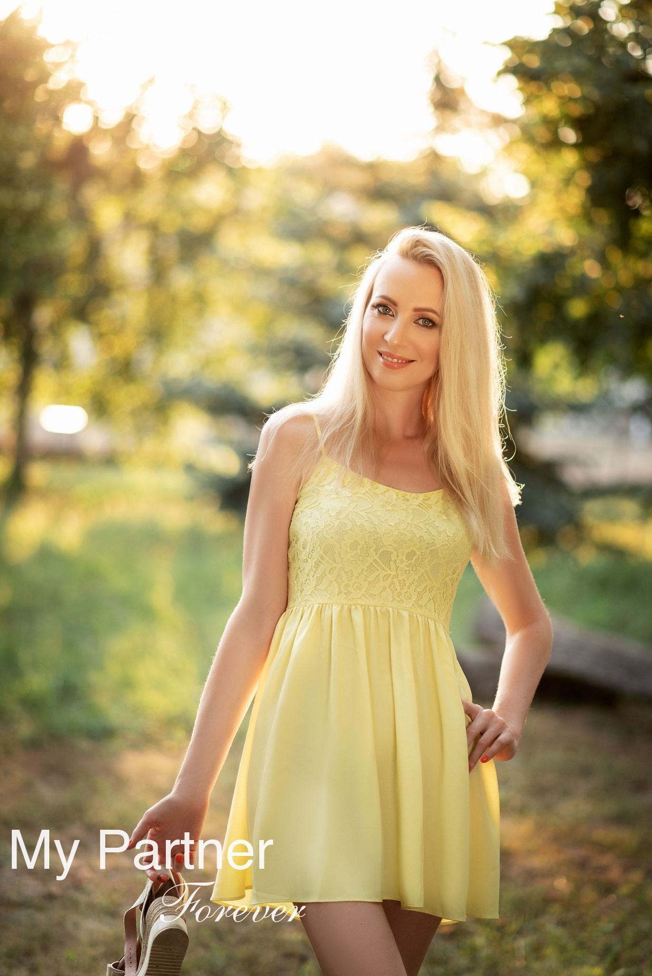 Dating Service to Meet Stunning Ukrainian Lady Elena from Poltava, Ukraine