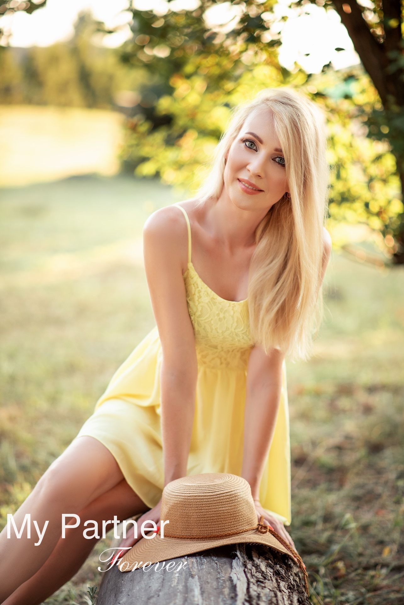 Dating Site to Meet Charming Ukrainian Lady Elena from Poltava, Ukraine