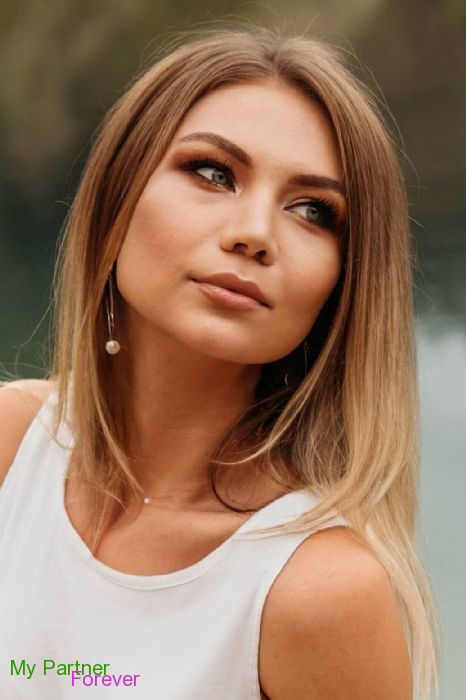 Dating Site to Meet Beautiful Belarusian Lady Nataliya from Grodno, Belarus
