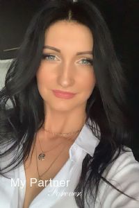 Dating with Gorgeous Belarusian Lady Irina from Grodno, Belarus