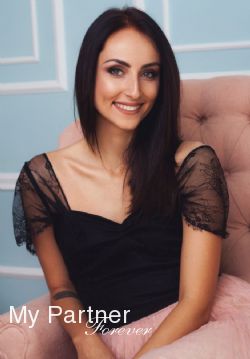Datingsite to Meet Stunning Ukrainian Girl Ekaterina from Vinnitsa, Ukraine