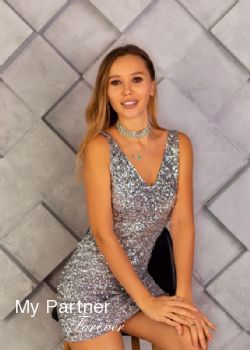 Dating Service to Meet Sexy Ukrainian Girl Tatiyana from Kiev, Ukraine