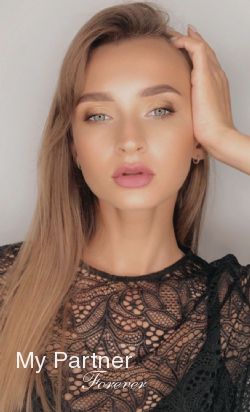 Dating with Charming Ukrainian Lady Ekaterina from Sumy, Ukraine