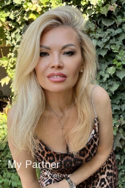 Dating with Single Ukrainian Woman Ella from Krivoj Rog, Ukraine