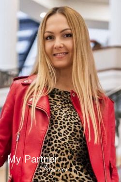 Datingsite to Meet Beautiful Belarusian Woman Marina from Grodno, Belarus