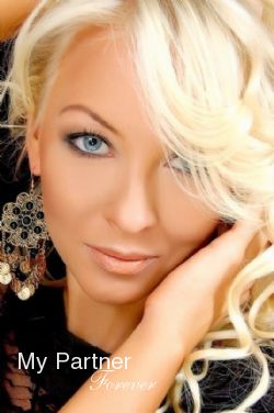 Datingsite to Meet Stunning Russian Woman Elena from Moscow, Russia