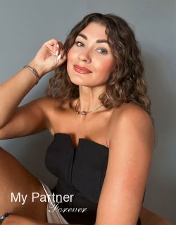 Ukrainian Woman Seeking Marriage - Nadezhda from Kiev, Ukraine