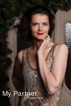 Ukrainian Girl Looking for Men - Elena from Kharkov, Ukraine