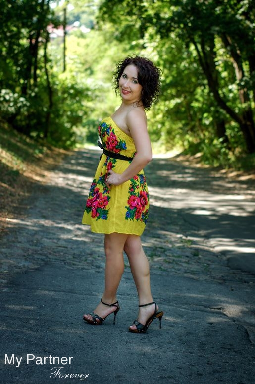 Beautiful Ukrainian Bride Lesya from Poltava, Ukraine