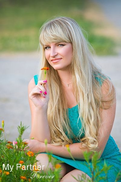Dating Service to Meet Beautiful Ukrainian Woman Olga from Zaporozhye, Ukraine
