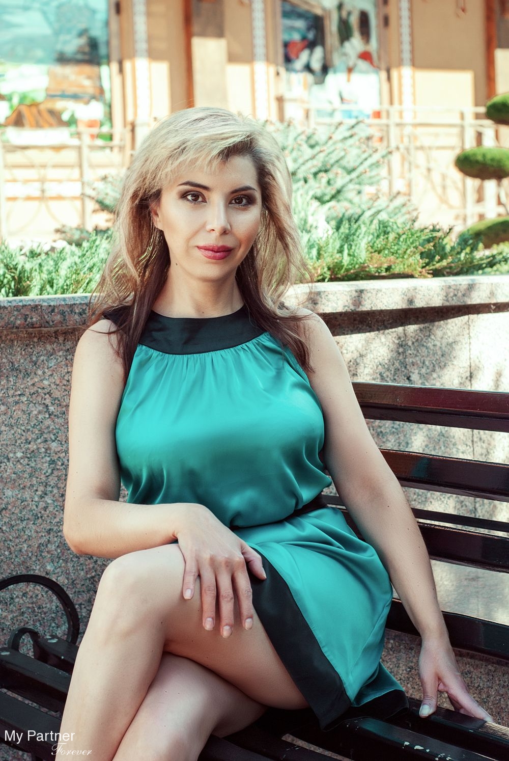 Dating Service to Meet Pretty Ukrainian Woman Raisa from Poltava, Ukraine
