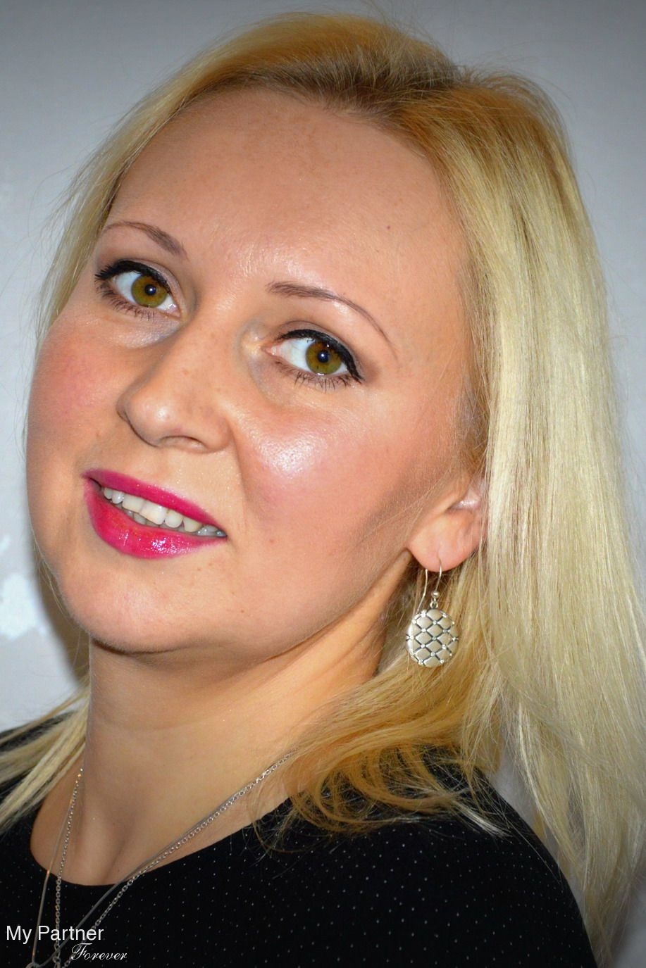 Dating Service to Meet Single Belarusian Lady Nadezhda from Grodno, Belarus