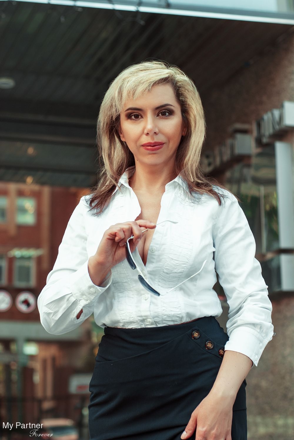 Dating Service to Meet Single Ukrainian Woman Raisa from Poltava, Ukraine
