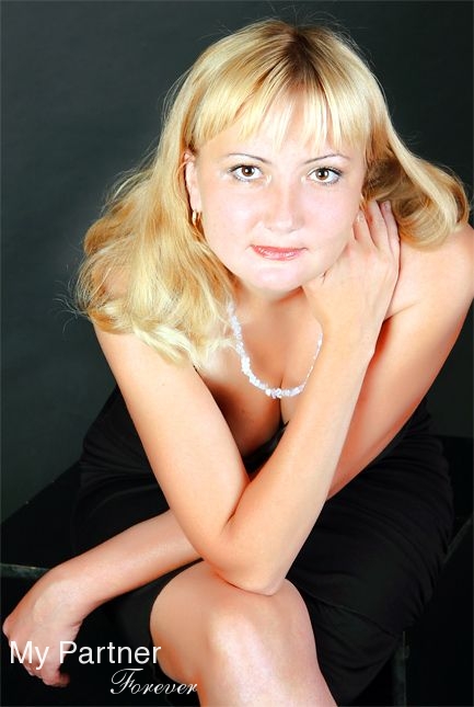 Dating Site to Meet Beautiful Ukrainian Girl Larisa from Sumy, Ukraine
