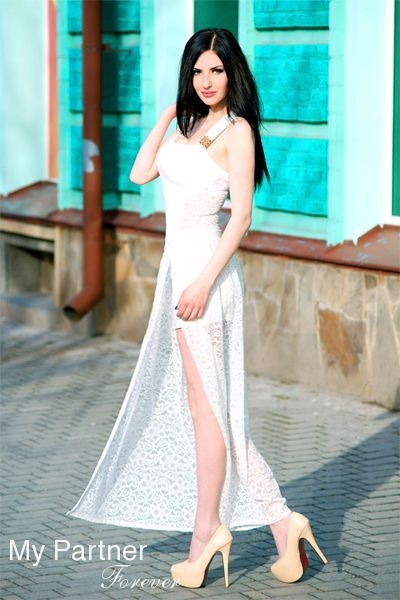 Dating Site to Meet Stunning Ukrainian Woman Anastasiya from Sumy, Ukraine