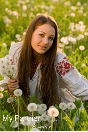 International Marriage Agency Service to Meet Yuliya from Vinnitsa, Ukraine
