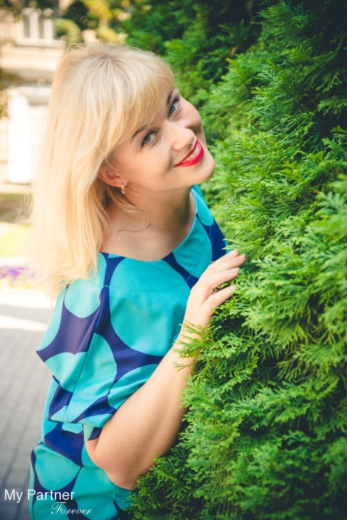 Meet Beautiful Ukrainian Girl Anna from Kharkov, Ukraine