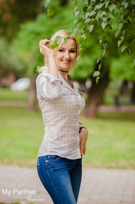 Meet Charming Ukrainian Girl Nataliya from Poltava, Ukraine