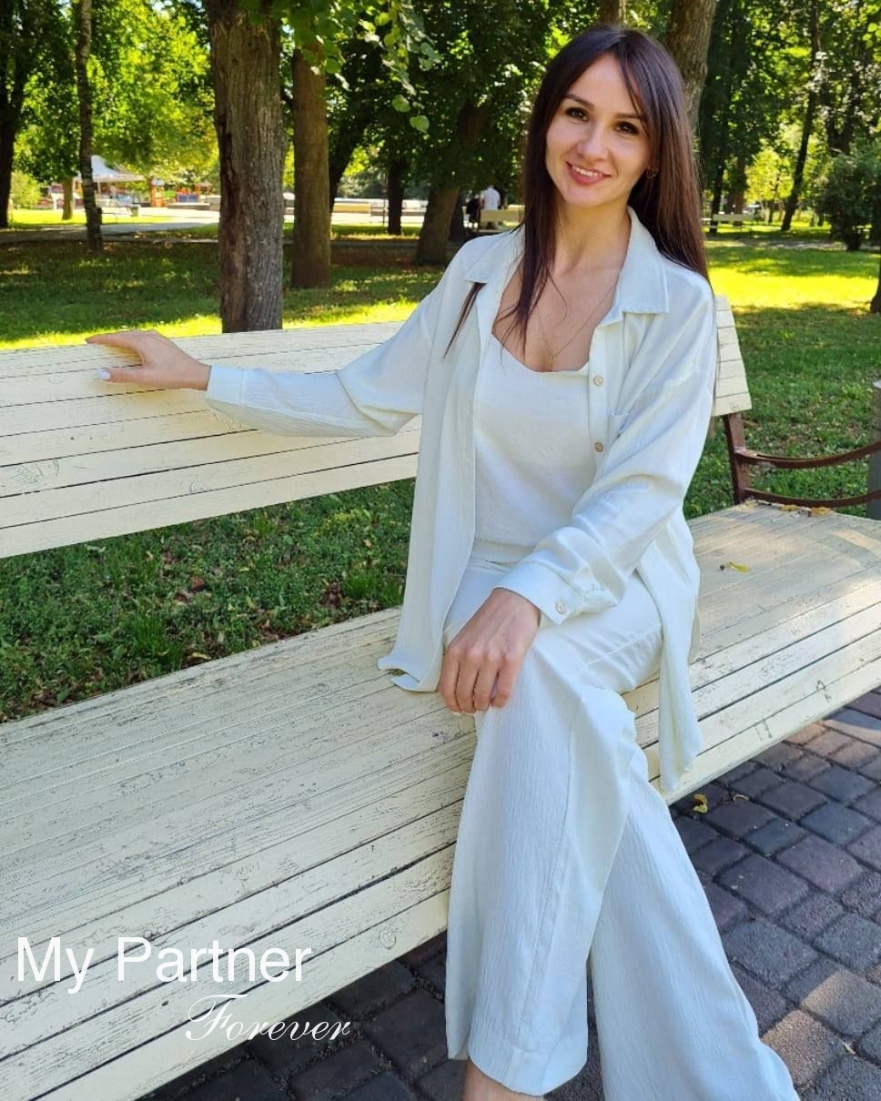 Charming Lady from Ukraine - Yuliya from Poltava, Ukraine