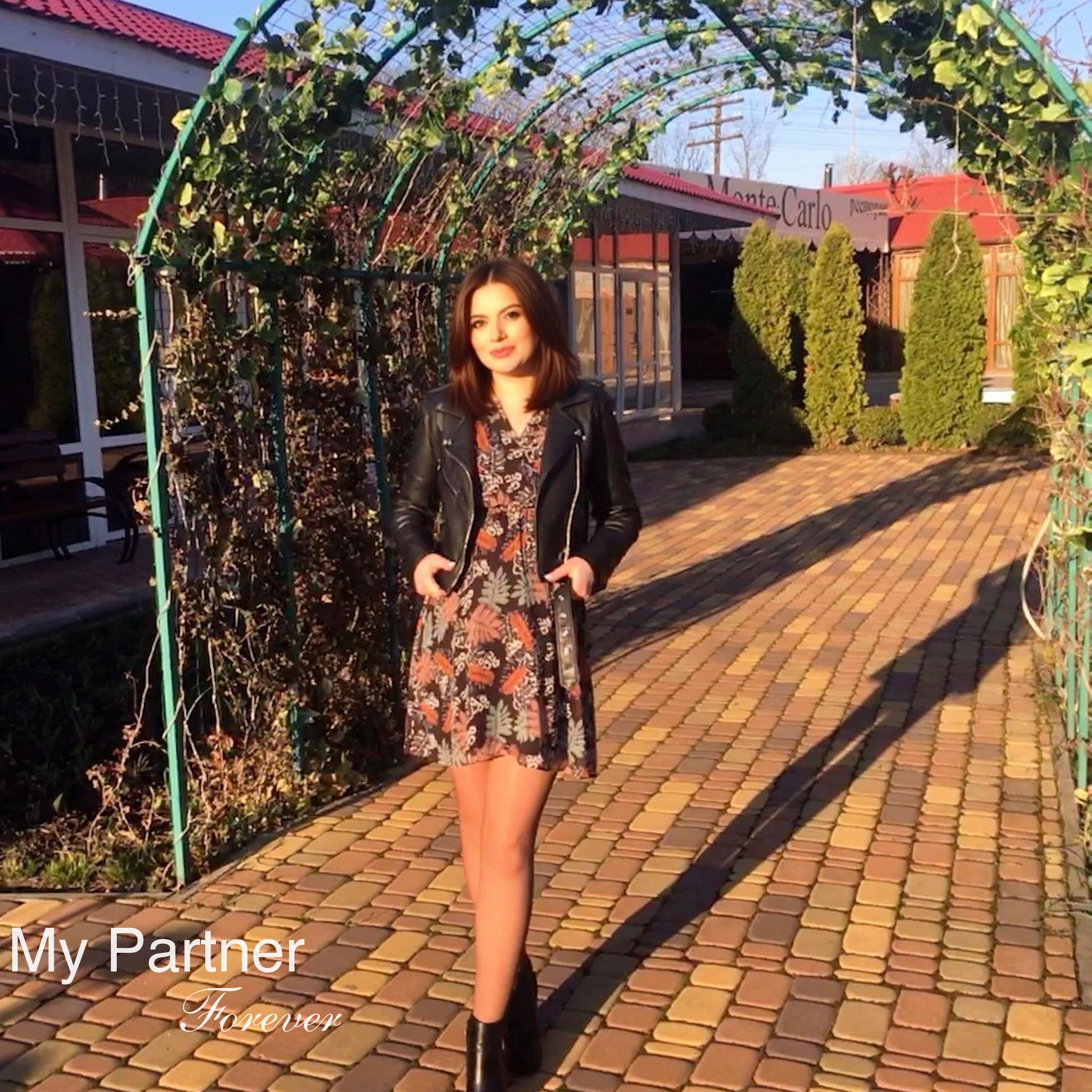 Charming Ukrainian Bride Oksana from Vinnitsa, Ukraine