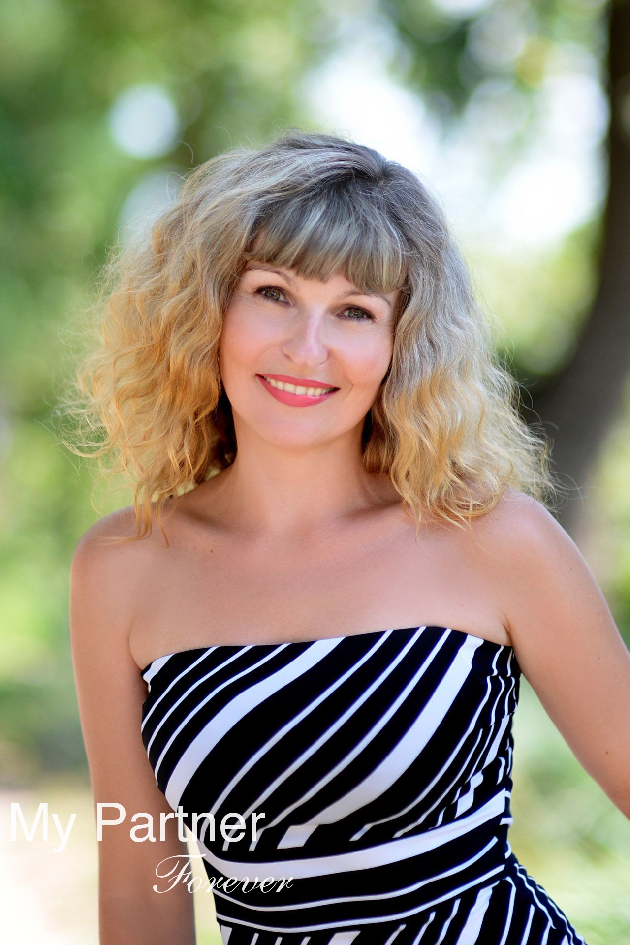 Charming Ukrainian Lady Yuliya from Kharkov, Ukraine