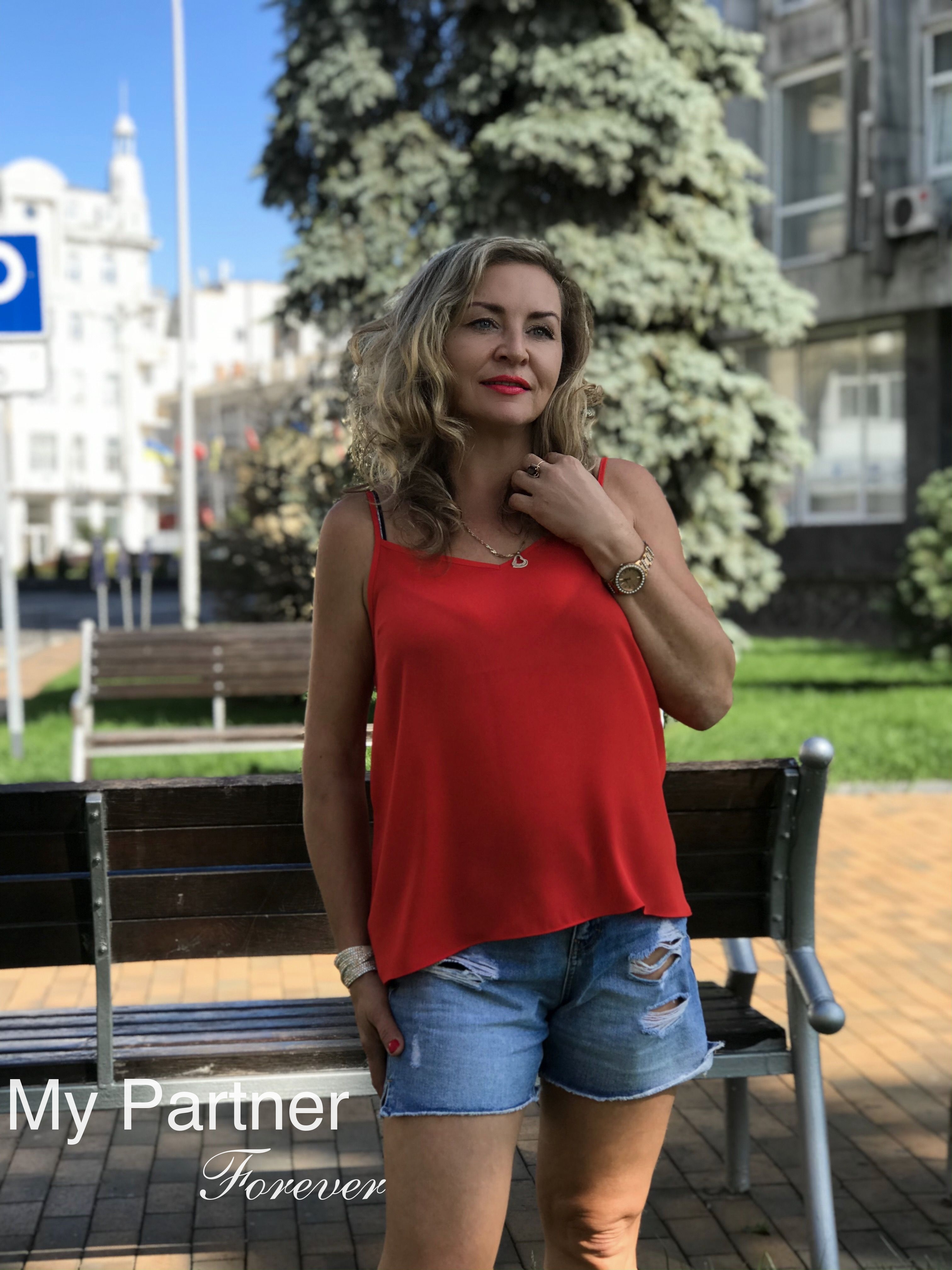 Dating Service to Meet Beautiful Ukrainian Girl Nataliya from Vinnitsa, Ukraine