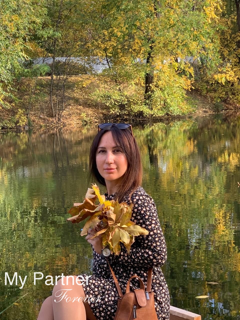 Dating Service to Meet Beautiful Ukrainian Lady Elena from Krivoj Rog, Ukraine