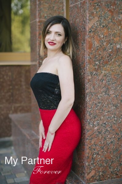 Dating Service to Meet Beautiful Ukrainian Lady Nataliya from Zaporozhye, Ukraine