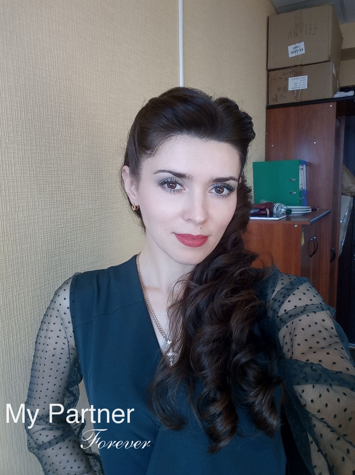 Dating Service to Meet Beautiful Ukrainian Lady Viktoriya from Kirovograd, Ukraine