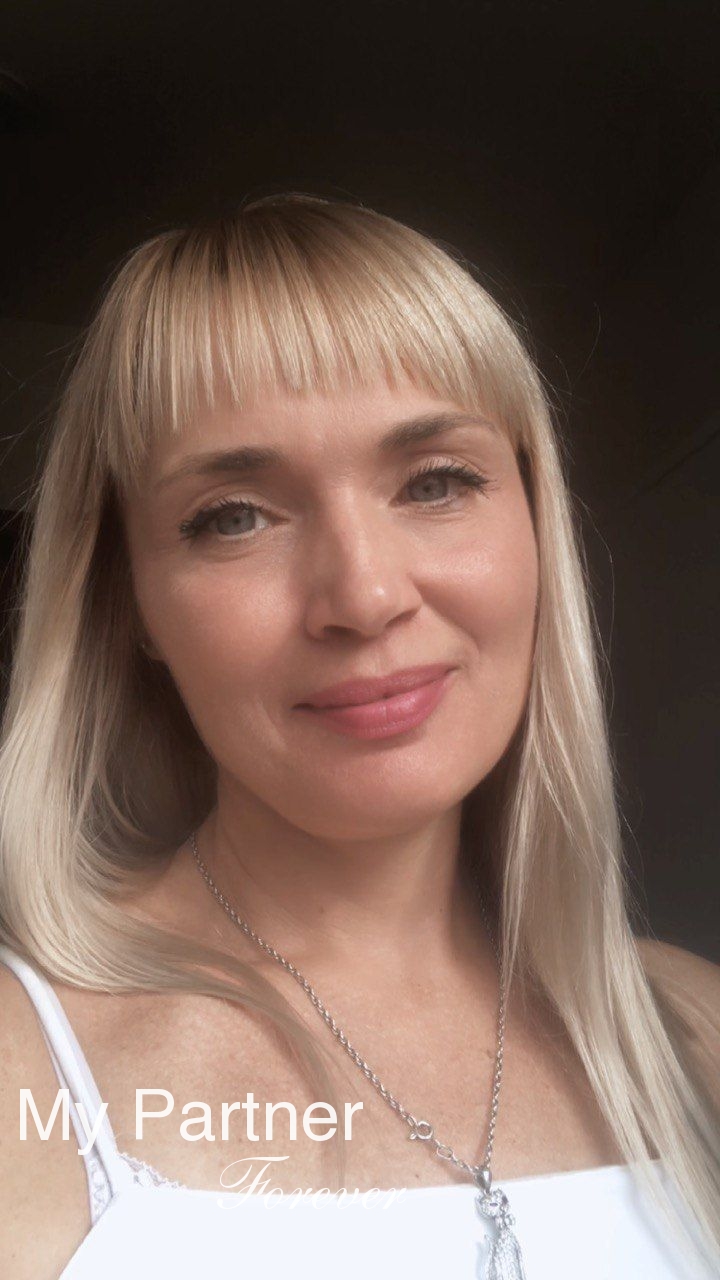 Dating Service to Meet Beautiful Ukrainian Lady Vita from Zaporozhye, Ukraine