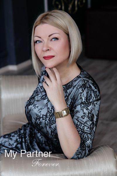 Dating Service to Meet Charming Russian Woman Svetlana from Almaty, Kazakhstan