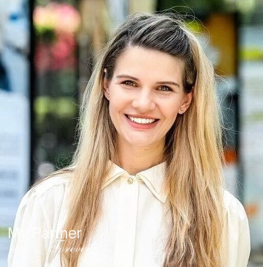 Dating Service to Meet Charming Ukrainian Girl Nadezhda from Vinnitsa, Ukraine