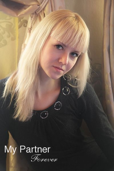 Dating Service to Meet Gorgeous Russian Lady Svetlana from Almaty, Kazakhstan