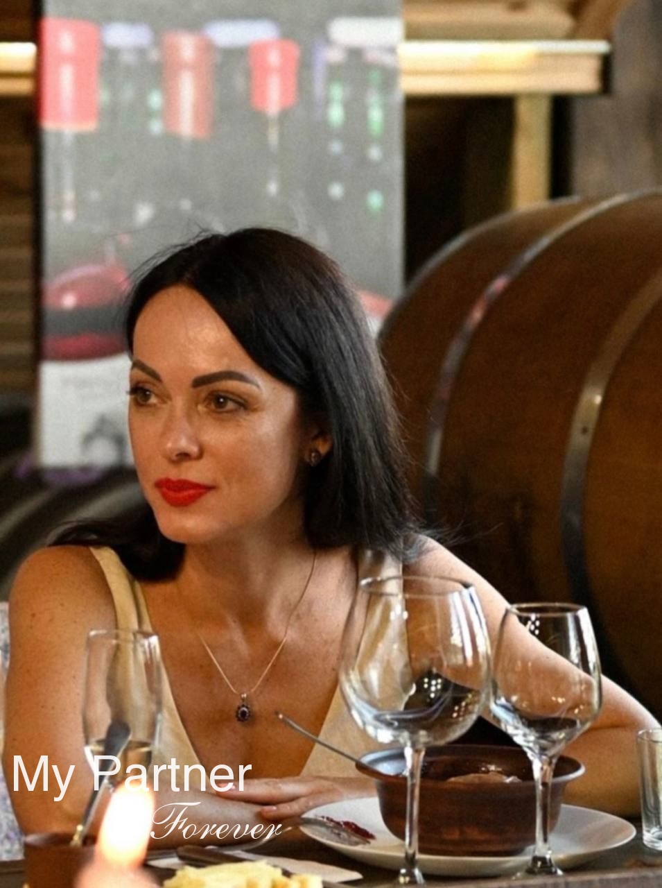 Dating Service to Meet Gorgeous Ukrainian Girl Nataliya from Odessa, Ukraine