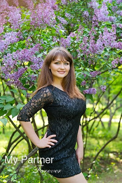 Dating Service to Meet Gorgeous Ukrainian Girl Oksana from Zaporozhye, Ukraine