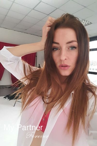 Dating Service to Meet Gorgeous Ukrainian Lady Oksana from Zaporozhye, Ukraine