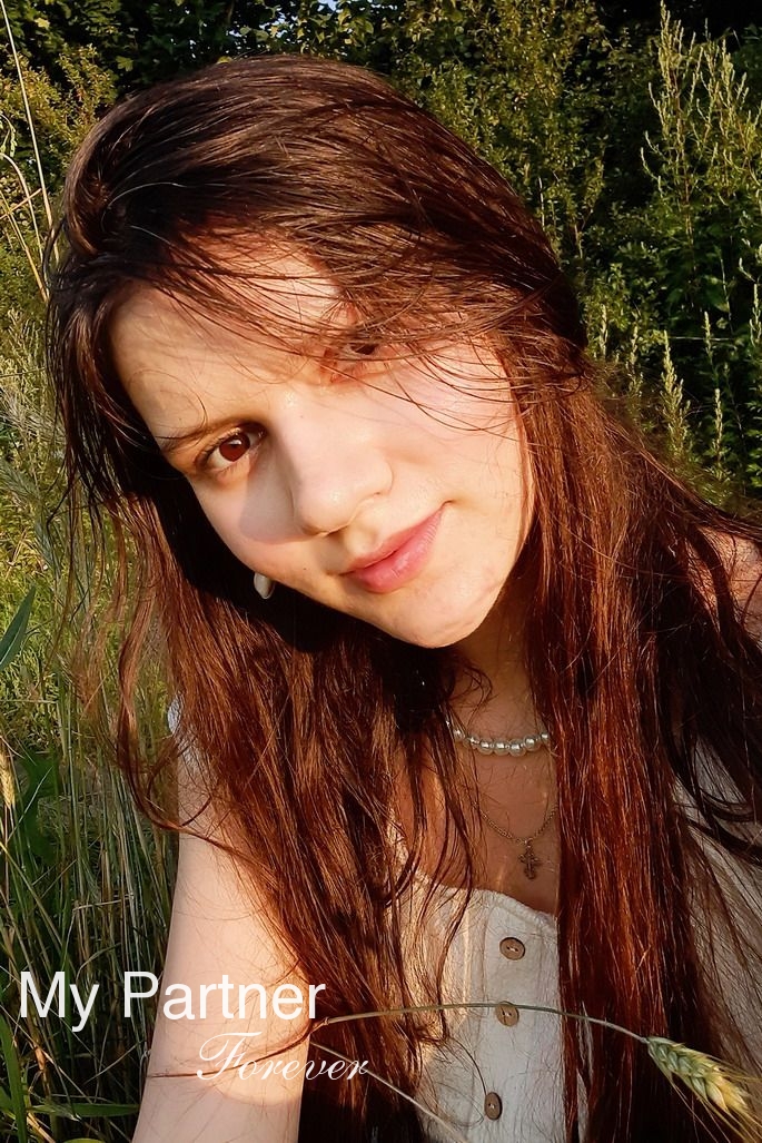 Dating Service to Meet Pretty Belarusian Woman Anzhelika from Minsk, Belarus