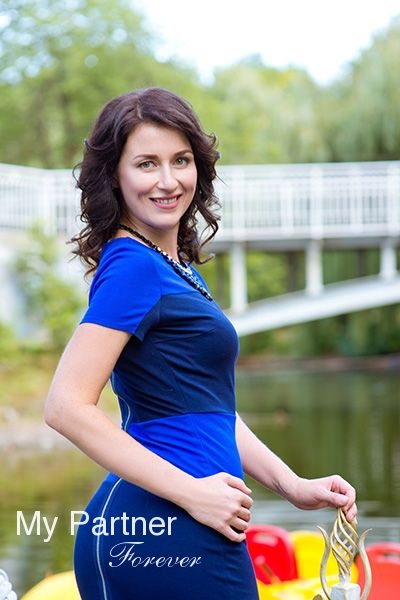 Dating Service to Meet Pretty Ukrainian Girl Anna from Zaporozhye, Ukraine