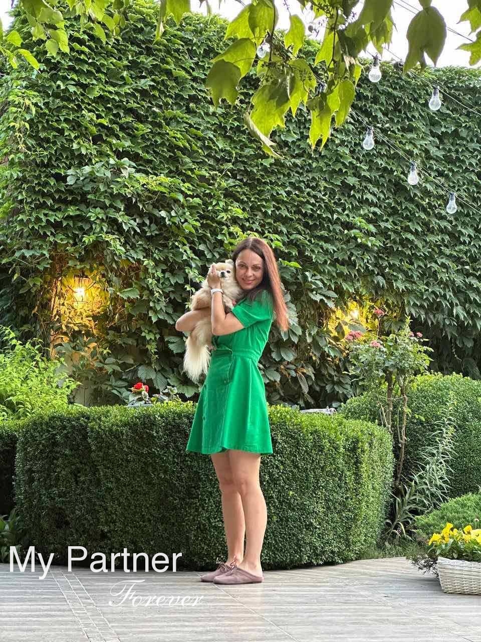 Dating Service to Meet Pretty Ukrainian Girl Nataliya from Odessa, Ukraine