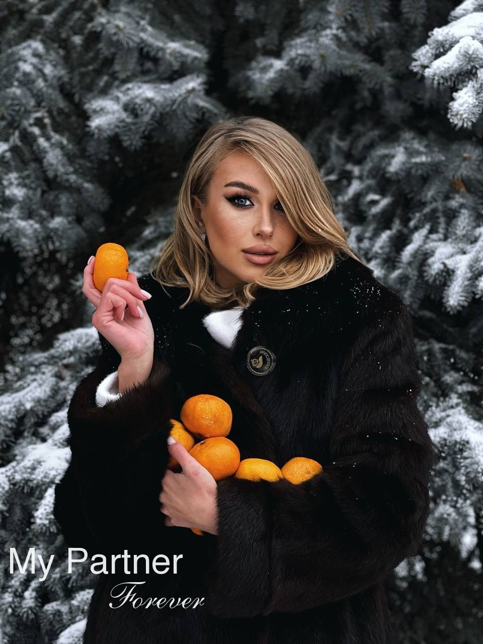 Dating Service to Meet Pretty Ukrainian Lady Karina from Kharkov, Ukraine