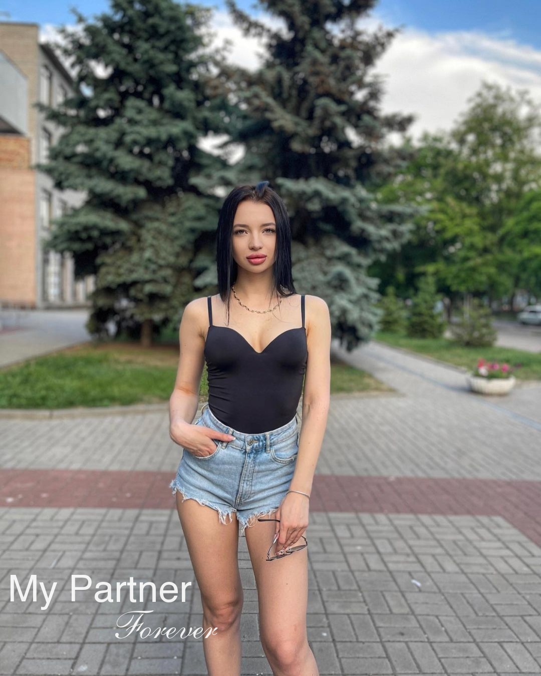 Dating Service to Meet Pretty Ukrainian Lady Valeriya from Kiev, Ukraine