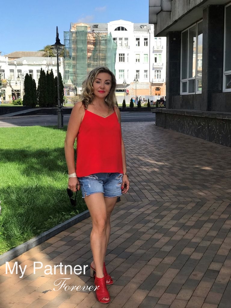 Dating Service to Meet Sexy Ukrainian Girl Nataliya from Vinnitsa, Ukraine