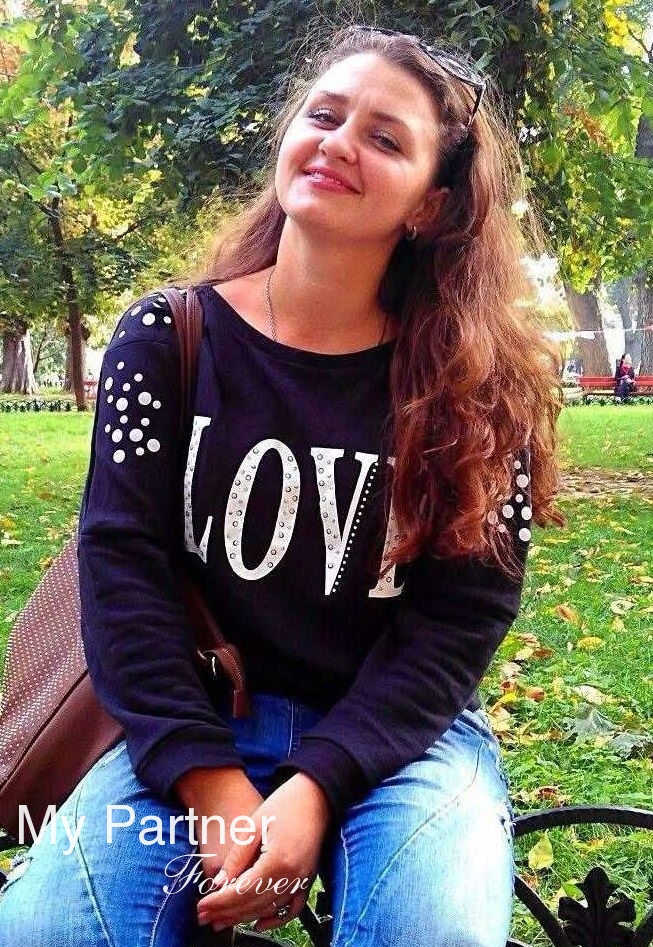 Dating Service to Meet Sexy Ukrainian Woman Lyubov from Odessa, Ukraine