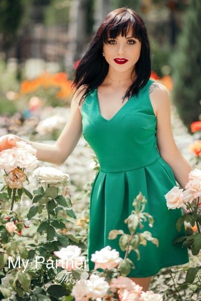 Dating Service to Meet Single Ukrainian Girl Romanna from Zaporozhye, Ukraine