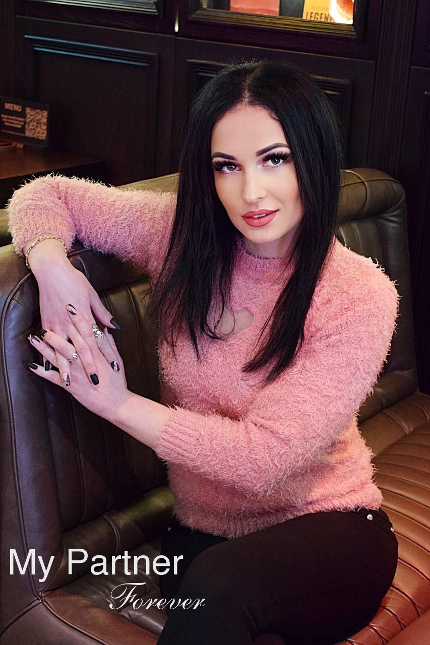 Dating Service to Meet Single Ukrainian Girl Viktoriya from Kharkov, Ukraine
