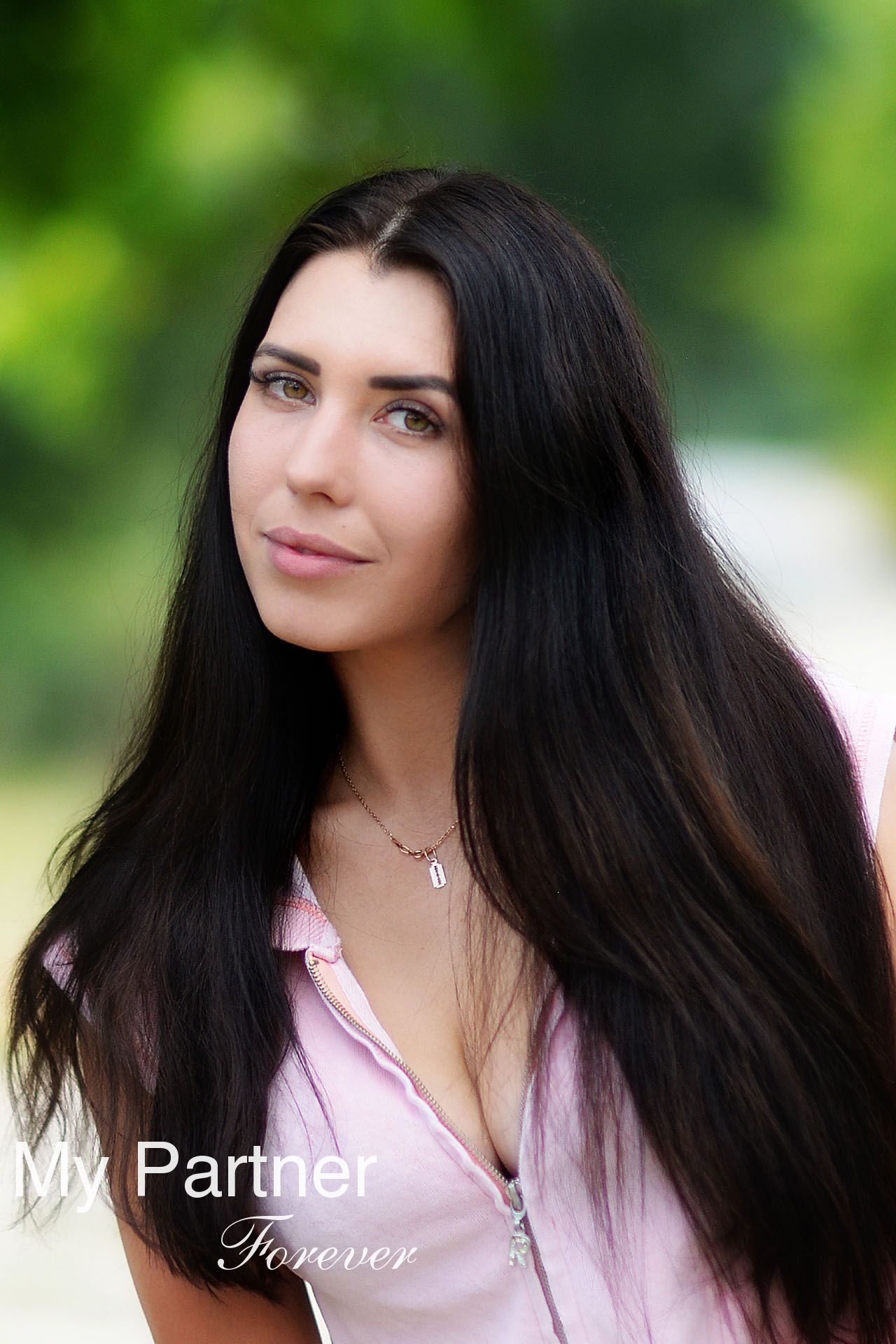 Dating Service to Meet Single Ukrainian Woman Kristina from Kharkov, Ukraine