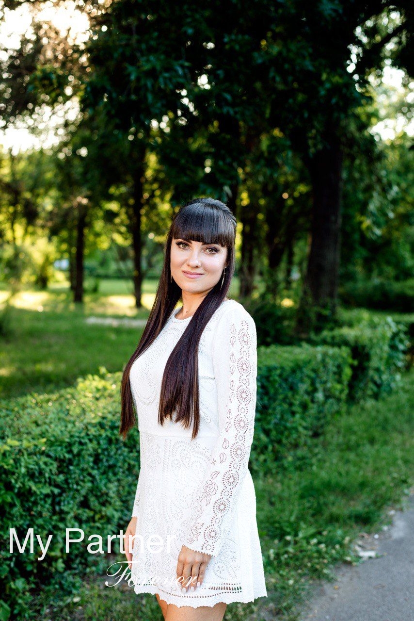 Dating Service to Meet Stunning Ukrainian Girl Anastasiya from Zaporozhye, Ukraine