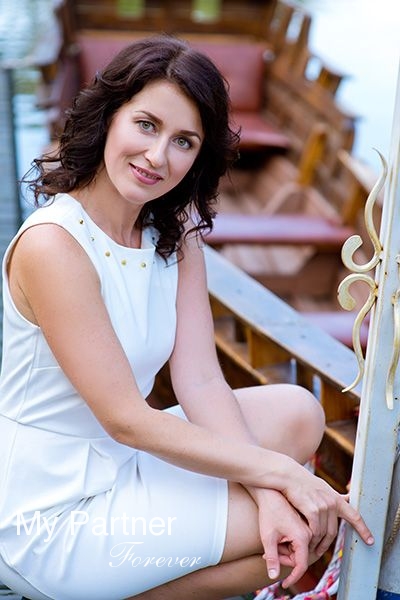 Dating Service to Meet Stunning Ukrainian Girl Anna from Zaporozhye, Ukraine