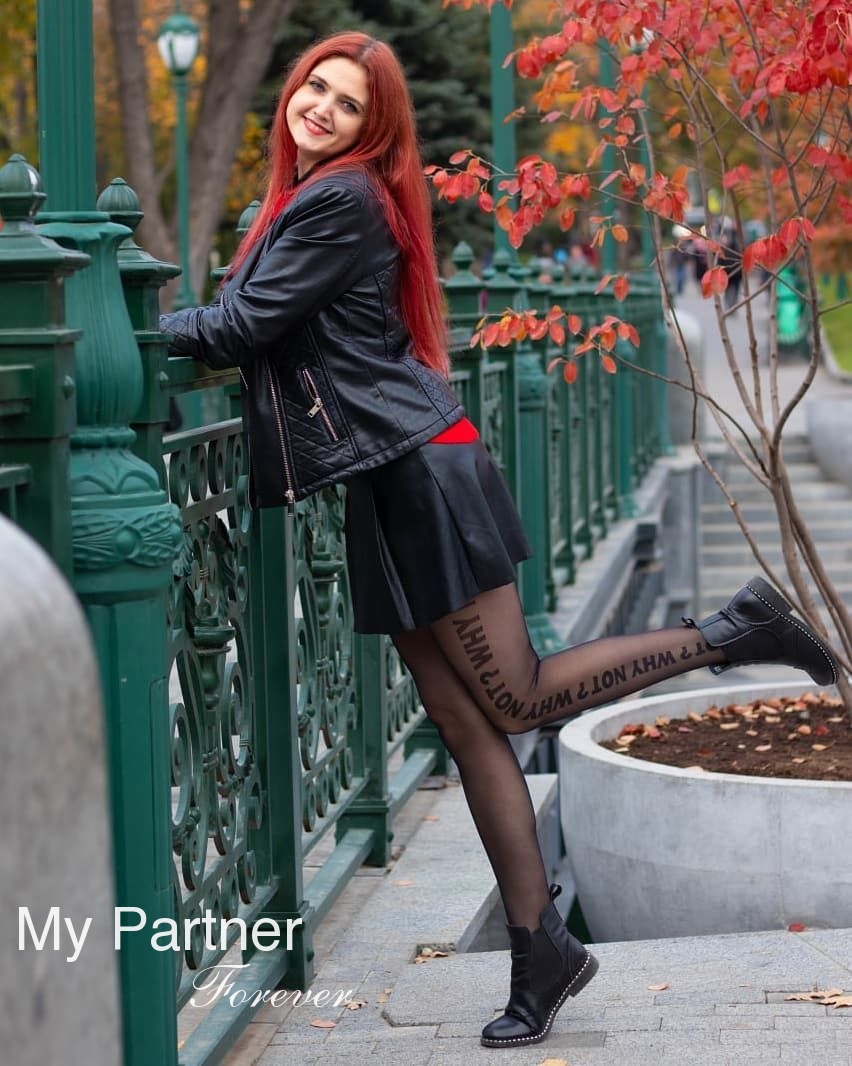 Dating Service to Meet Stunning Ukrainian Girl Olesya from Kharkov, Ukraine